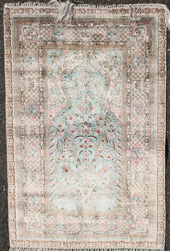 An Isfahan style silk rug, 5ft by 3ft 5in.